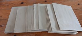 15 enveloppes rembourées (neuves)