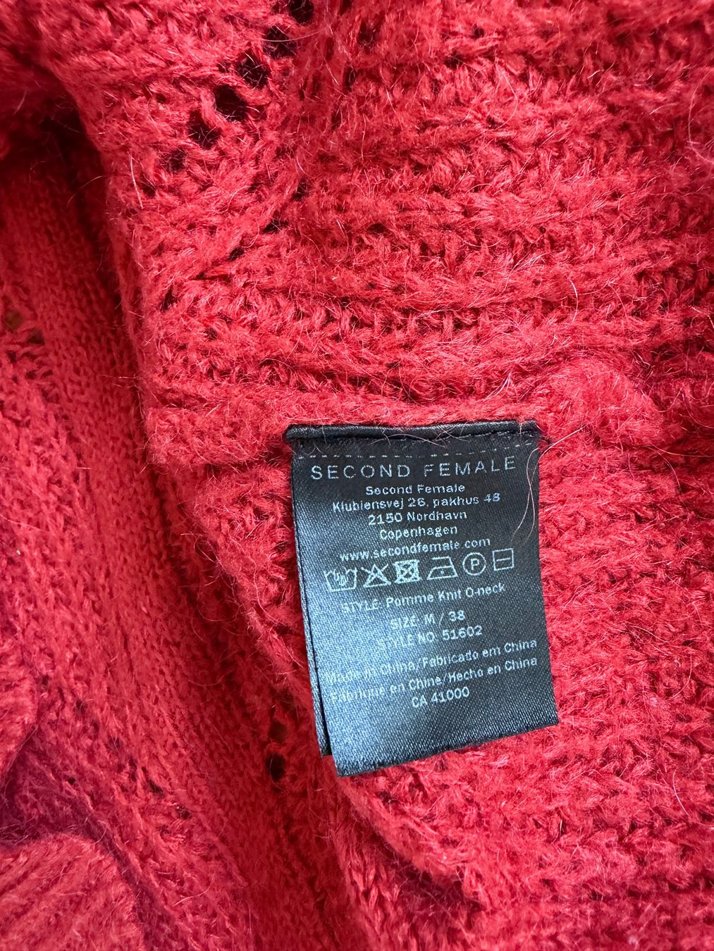 Pullover & Sweatshirts: Mohair Strickpullover Second Female rot Grösse M – Gebraucht aus Buchs SG von VintageHomeCH 3