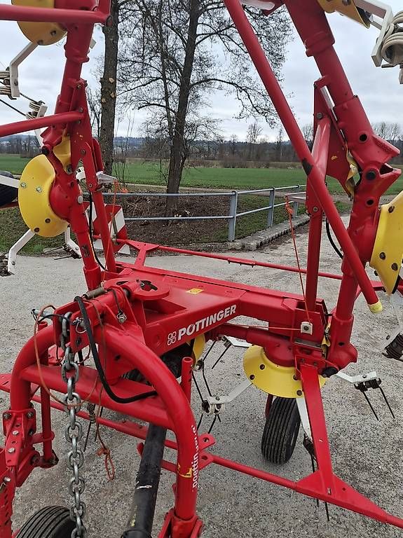 Pöttinger Raccolta foraggio grezzo: Kreiselheuer Pöttinger Eurohit 61N – Usato da Aristau venduto da johndeere7810 1