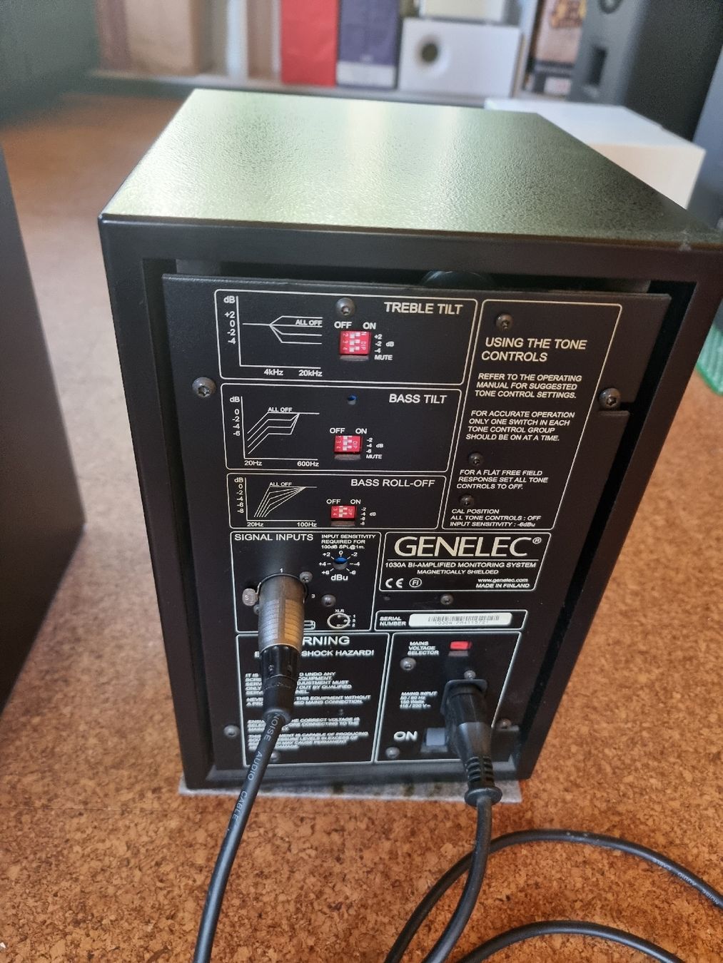 Genelec Casse acustiche: Genelec 1030A Audio Aktivmonitore Paar – Usato da Rigi-Kaltbad venduto da Marion_Fercher 4