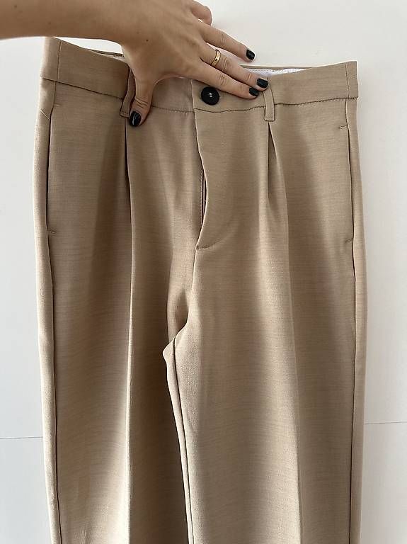 Pantaloni: Beige Stoffhose/Anzugshose, Grösse 40 – Usato da Chur venduto da sim_c9lk 1