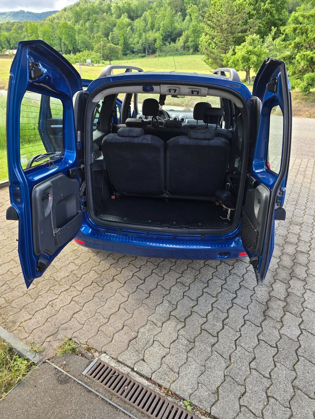 Dacia Automobili: Dacia Logan 1.6 Benzin 2010 – Usato da Laupersdorf venduto da strizini 1