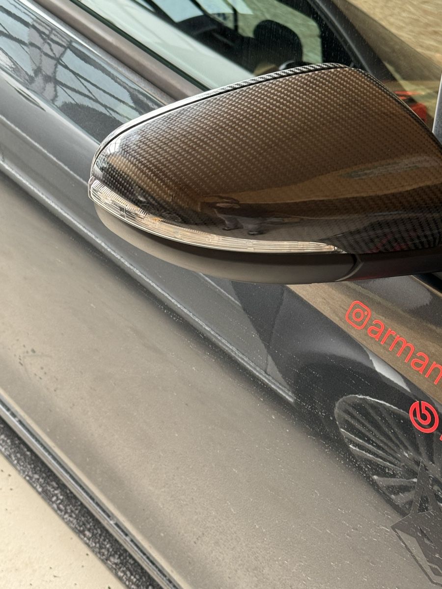 Volkswagen Tutti pezzi di ricambio auto: VW Golf 6 Carbon Spiegelkappen – Usato da Sumvitg venduto da arm_myp2 1