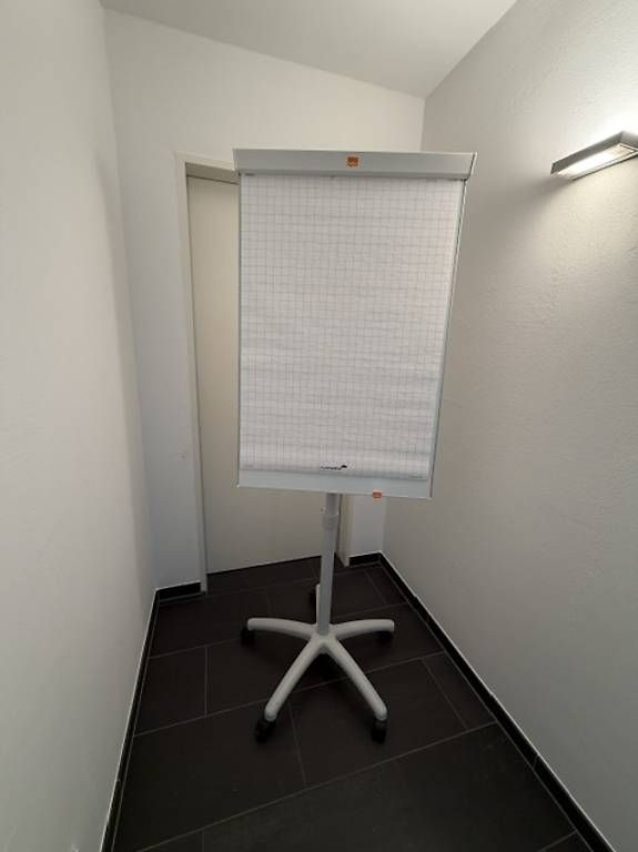 Lavagne: Flipchart Marke Nobo Impression Pro - NP CHF 189.00 – Usato da Hombrechtikon venduto da Piluu