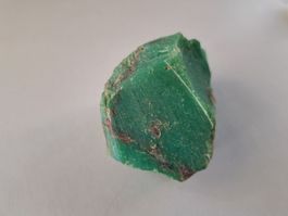 Chrysopras Rohstein gruen 165 Gramm guter Zustand