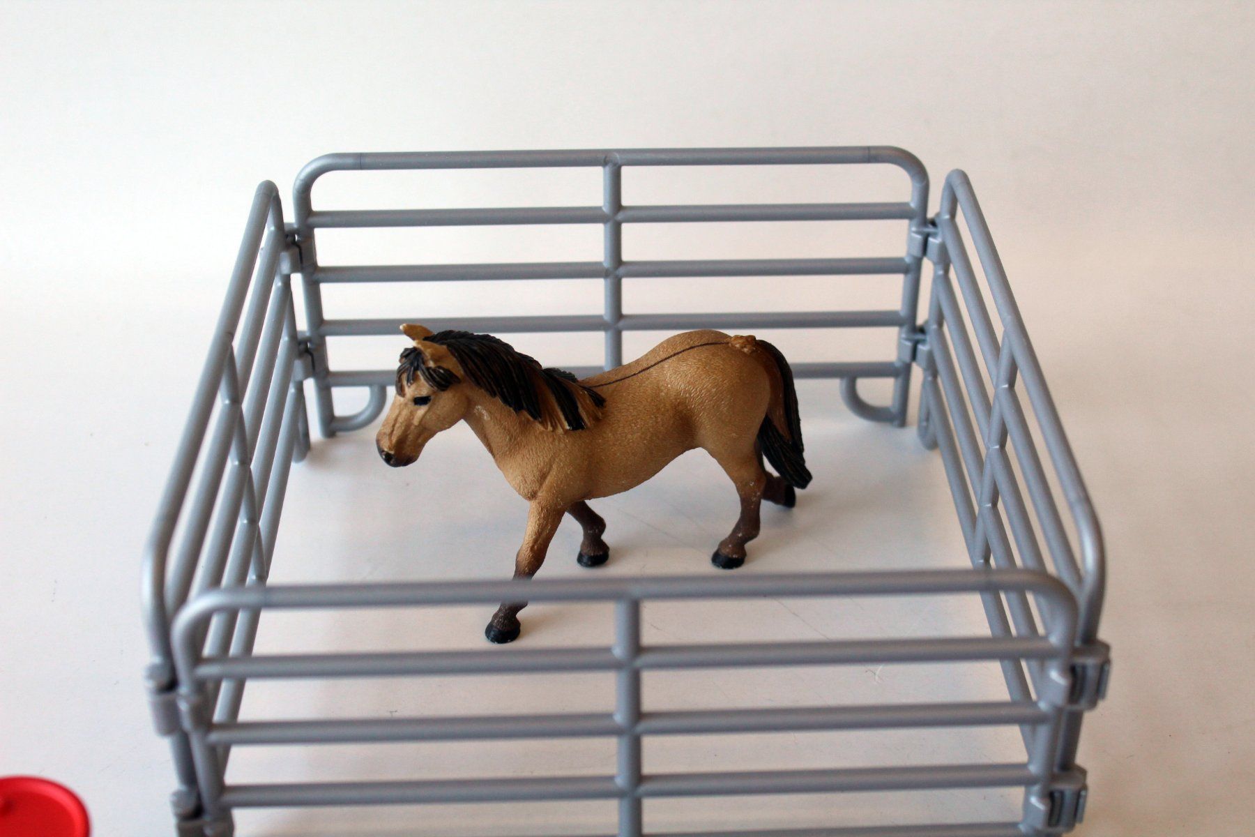 Schleich Giocattoli: SCHLEICH - Pferd mit Zubehör – Usato da Roggwil BE venduto da Hemhem 4