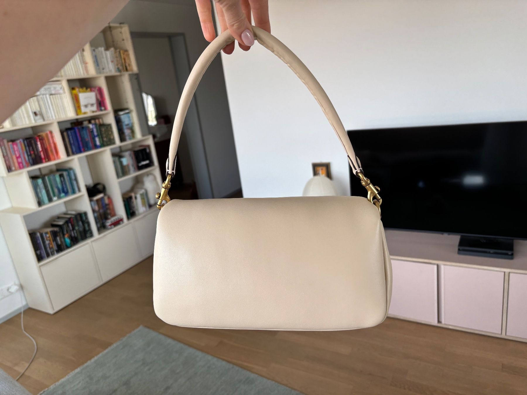 Coach Borse da donna: Coach Pillow Tabby beige – Usato da Dübendorf venduto da dresctat 6