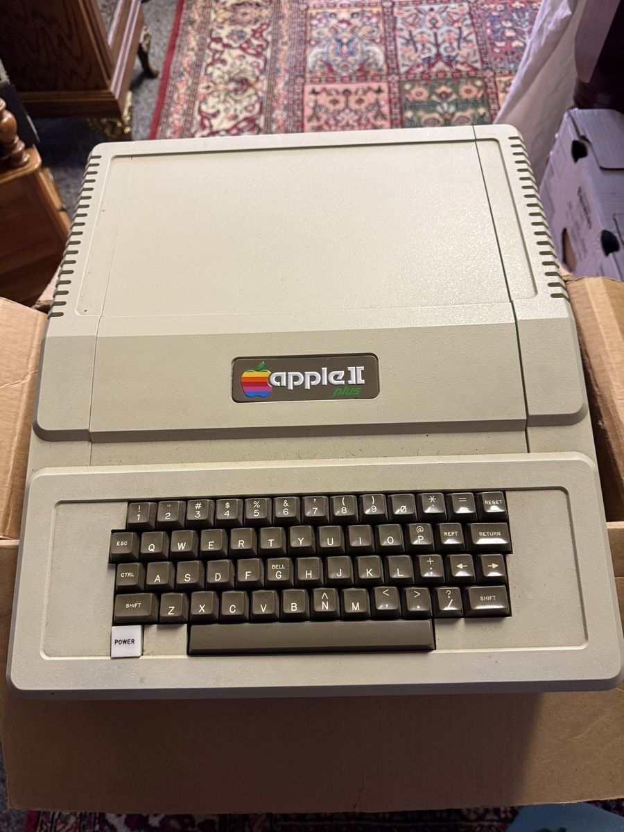 PC: Sammler Pc Apple 2 Plus – Usato da bern venduto da Seeburg