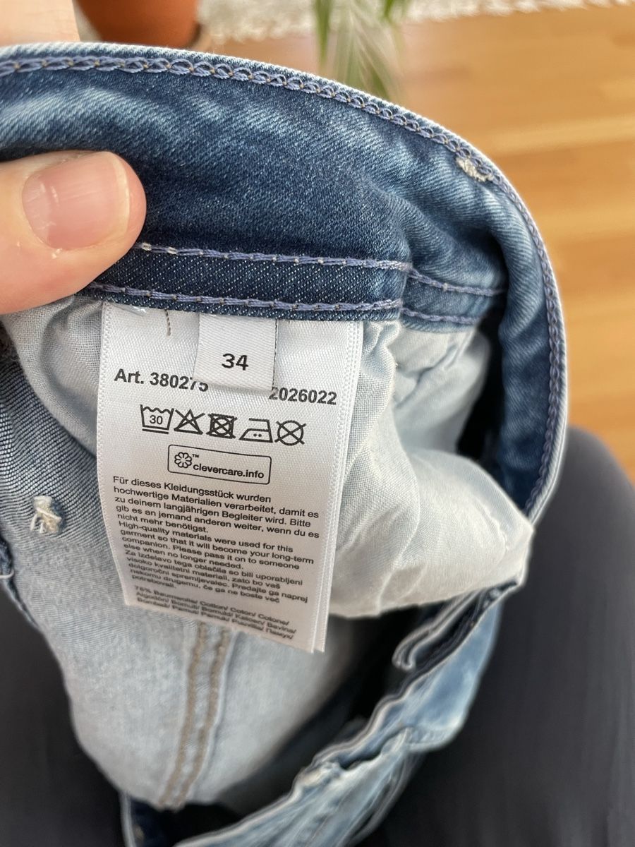 Cecil Jeans: Cecil Jeans Grösse 34 – D'occasion à Urdorf par spacemetalfantasy 4
