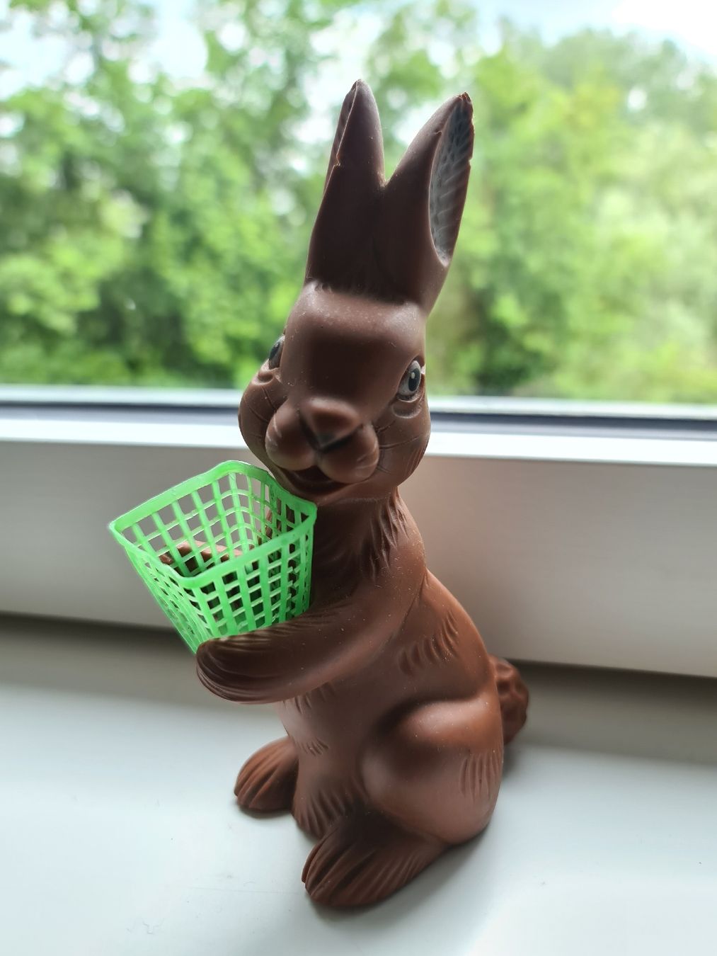 Statuette: Antiker Osterhase mit Korb – Usato da Uster venduto da Cruleye 4