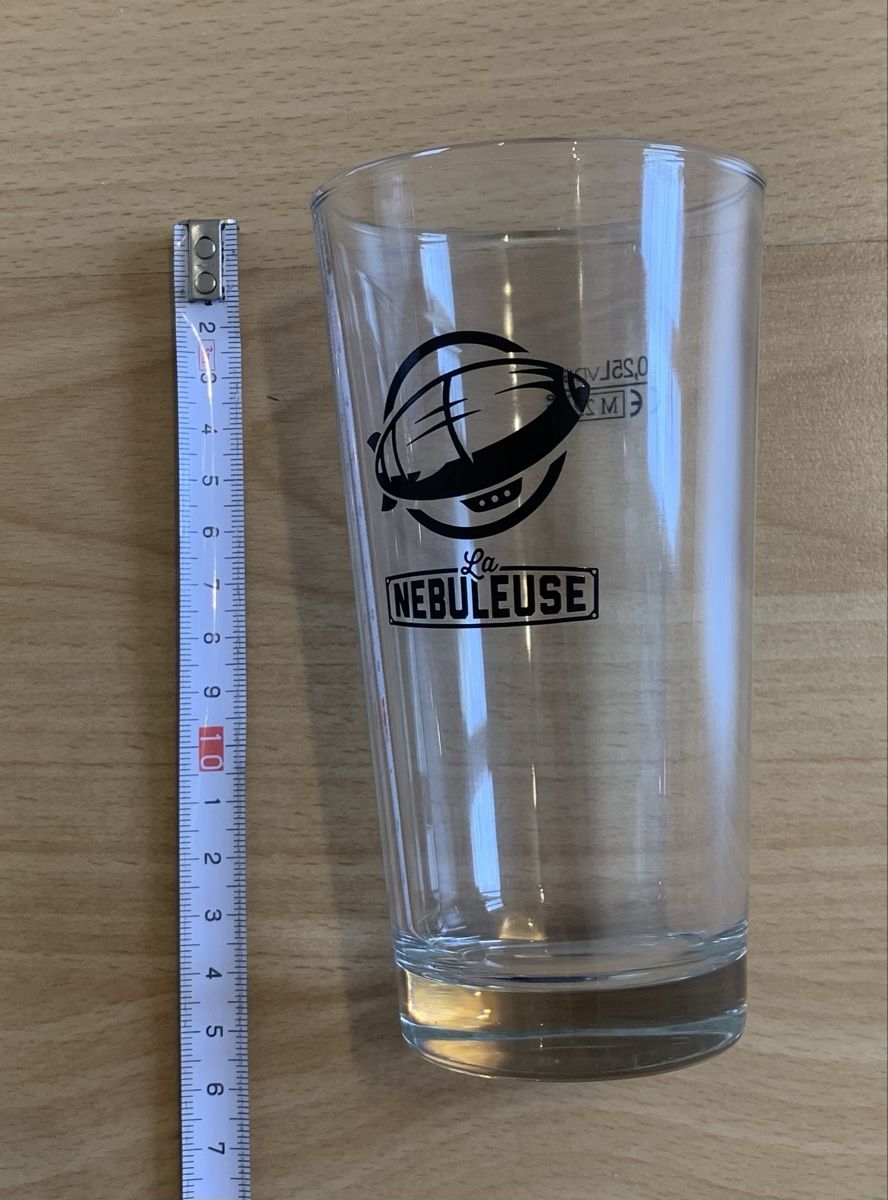 Bicchieri: Verre à bière - La Nébuleuse – Nuovo (secondo la descrizione) da Biel/Bienne venduto da granitod 2