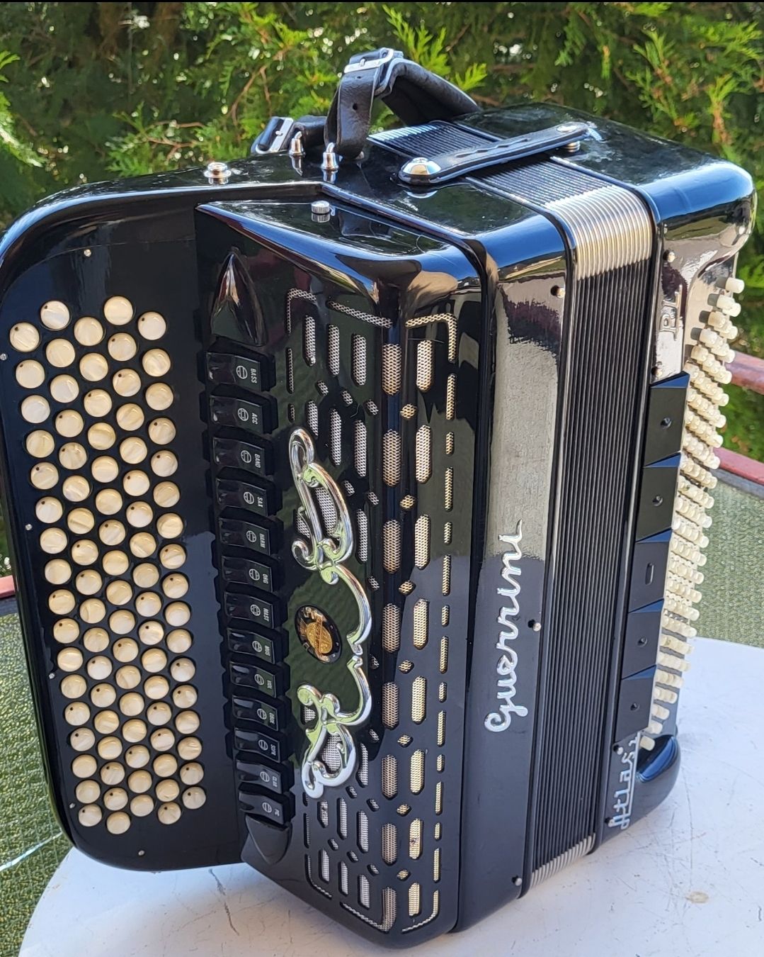 Strumenti musicali: Accordéon Guerrini 4 voix Itália – Usato da Penthalaz venduto da EvandroLuz