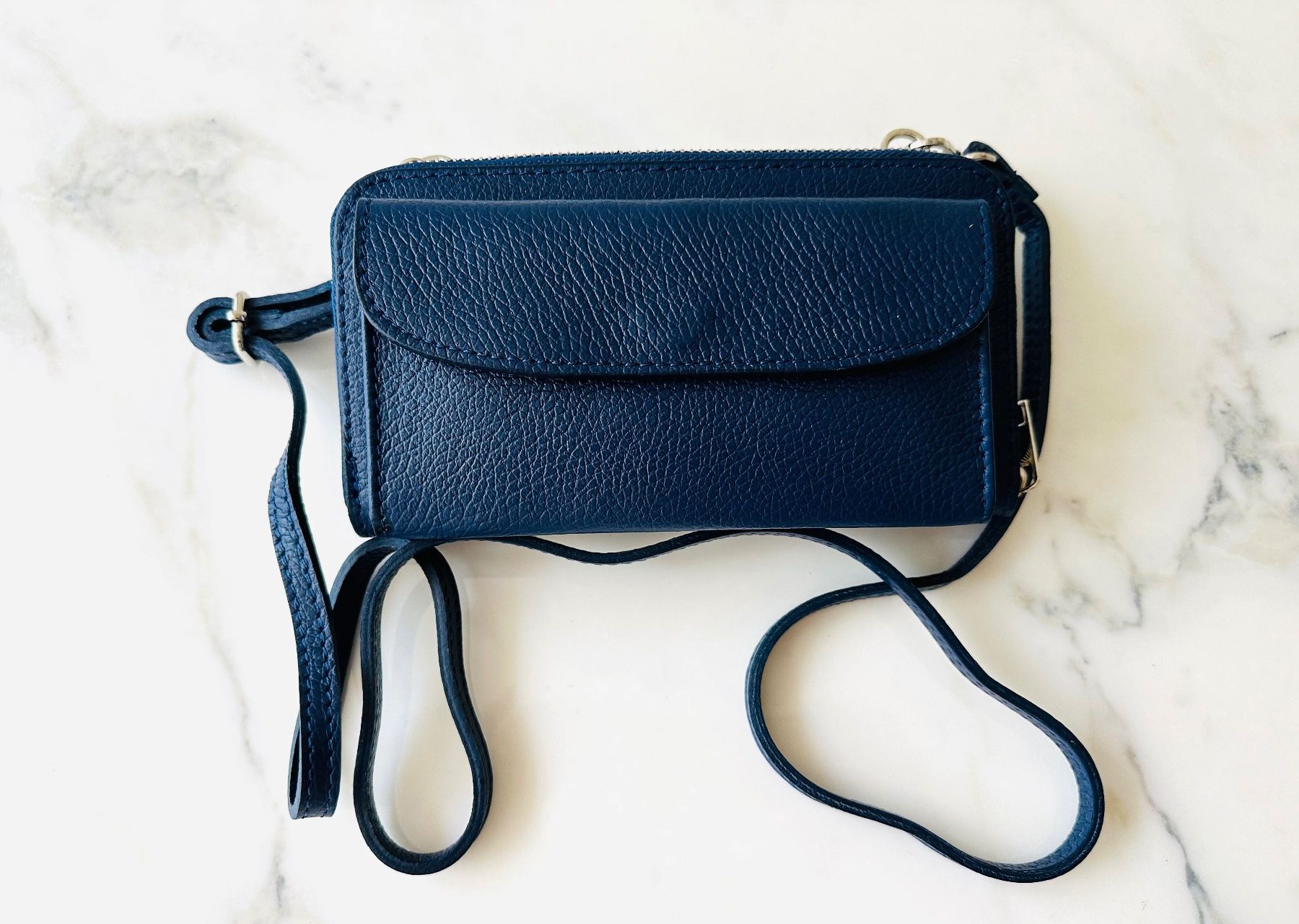 Taschen für Damen: Handytasche Blau – Neu und originalverpackt aus Bülach von leide_29