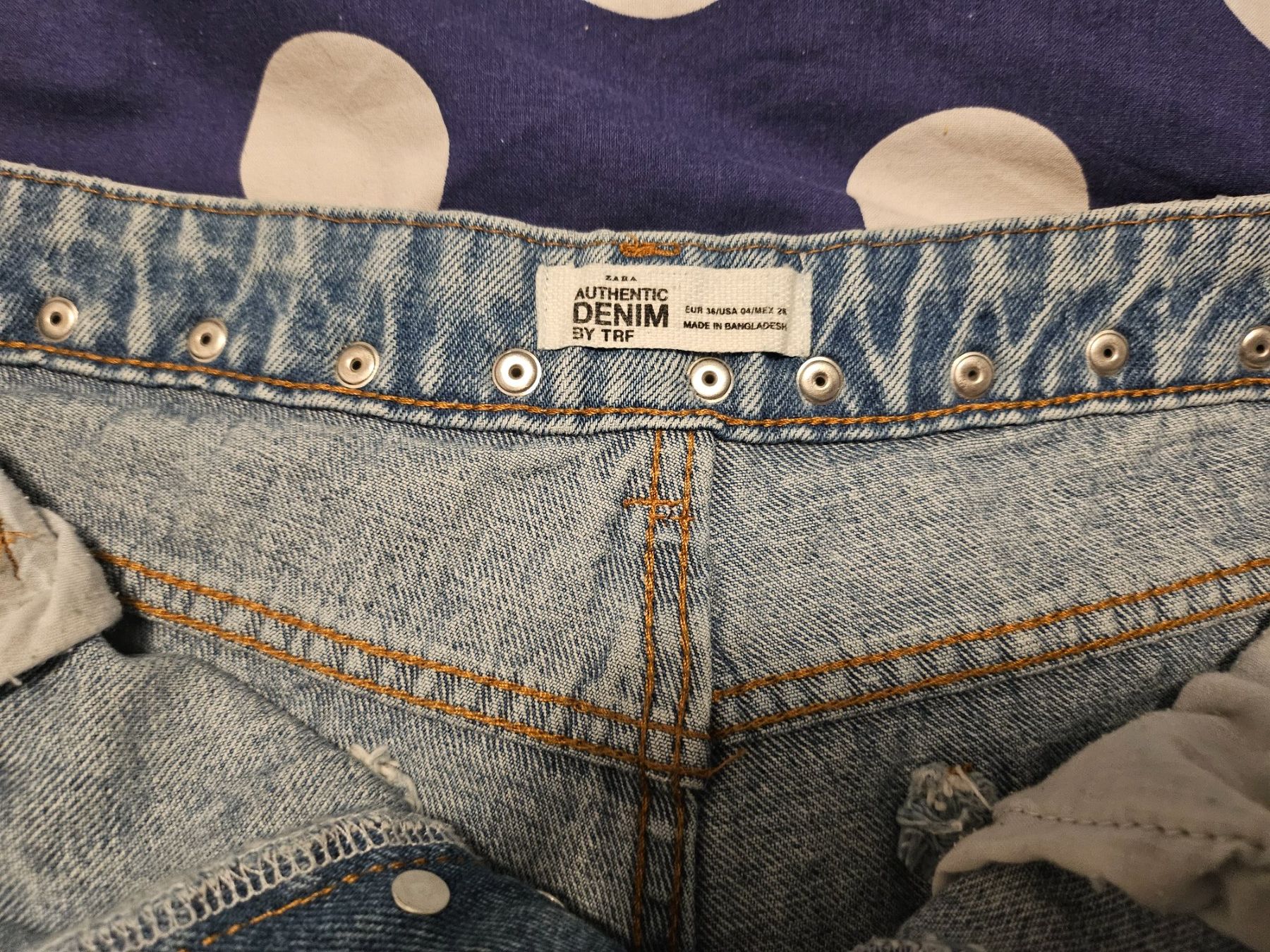 Hosen: Jeans shorts gr 34 denim – Gebraucht aus Dietikon von Eleda 2