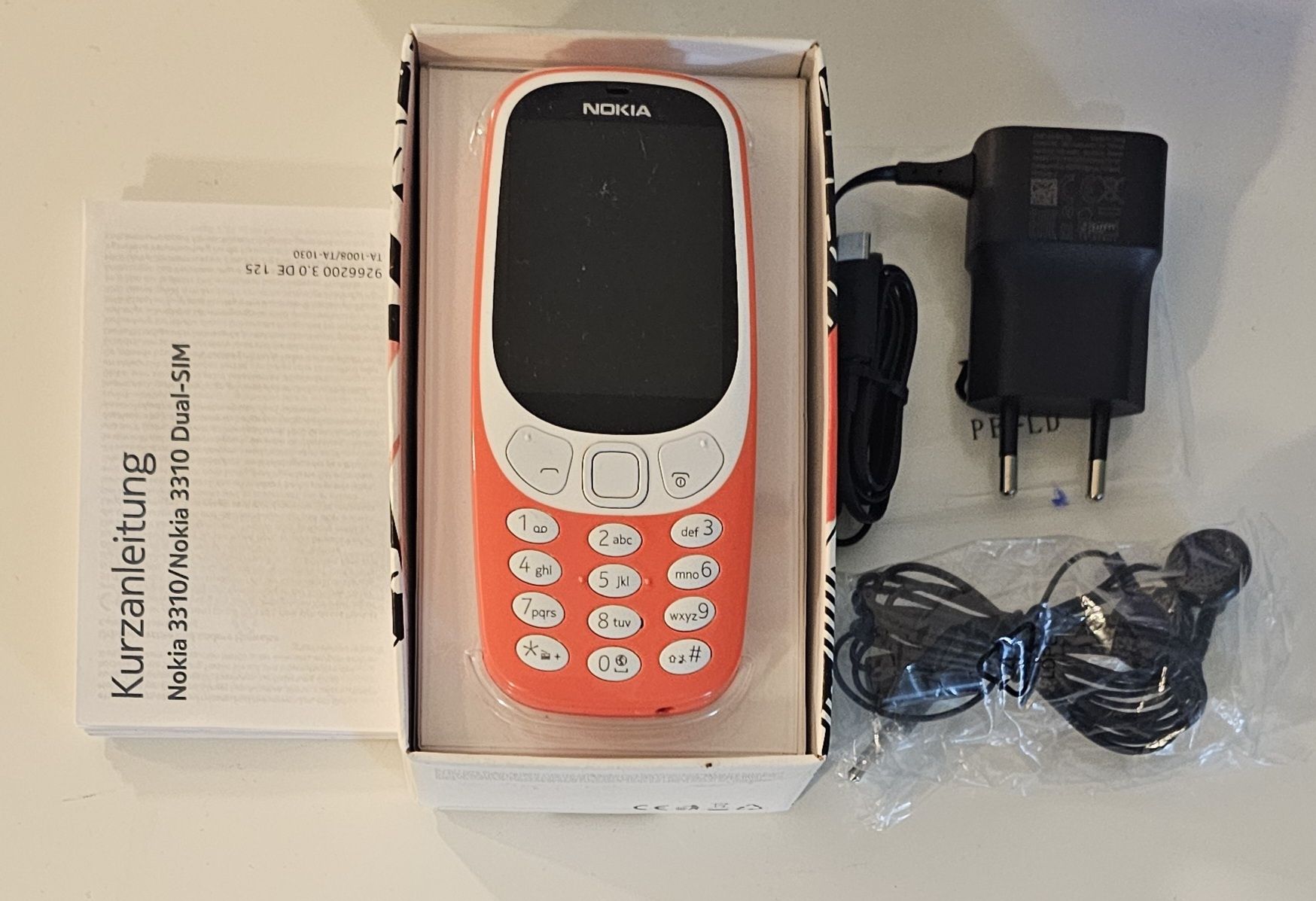 Nokia Telefoni cellulari / Smartphones: Nokia 3310, rot, 2017 – Nuovo (secondo la descrizione) da Staffelbach venduto da Ddado01 1