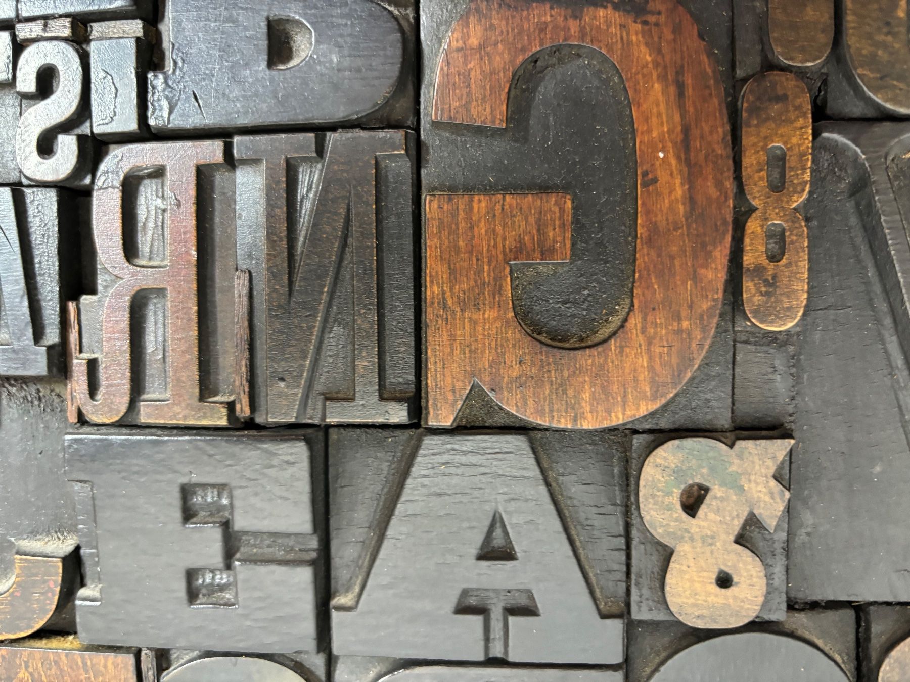 Foto & Immagini: Buchstabenbild im Stil Fleury Pop Art Holz – Usato da Hinwil venduto da DaniBachman 7