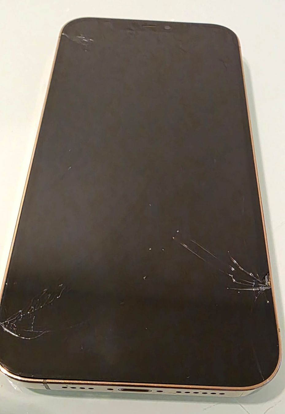 Apple Telefoni cellulari / Smartphones: iPhone 12 Pro Max Cracked Screen For Parts – Difettoso da Studen BE venduto da tha_dhp8 1