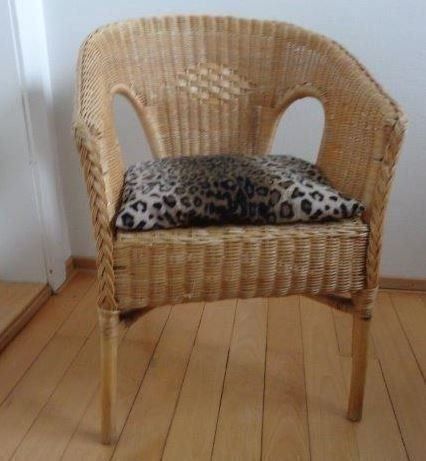 Korbstuhl mit Sitzkissen Kaufen auf Ricardo