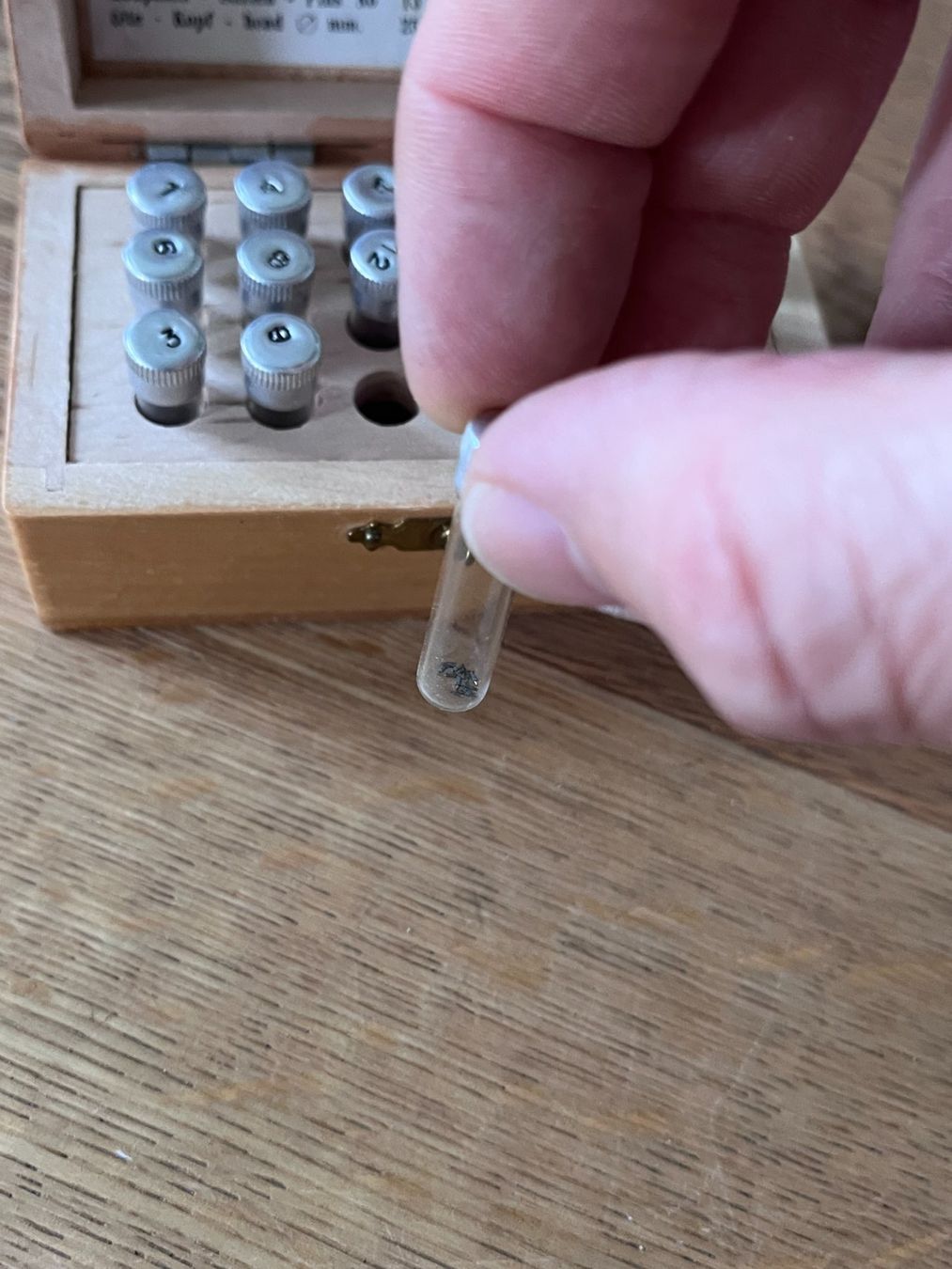 Bergeon Tutti gli attrezzi: Bergeon 30620 Stifte und Spiralschlüssel – Usato da Worblaufen venduto da chronyves 3