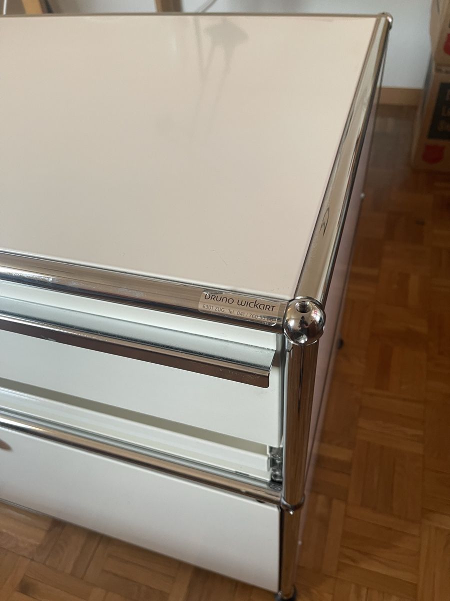 USM Cassettiere: USM Haller Sideboard Aktenschrank Weiss – Usato da Luzern venduto da hema100 1