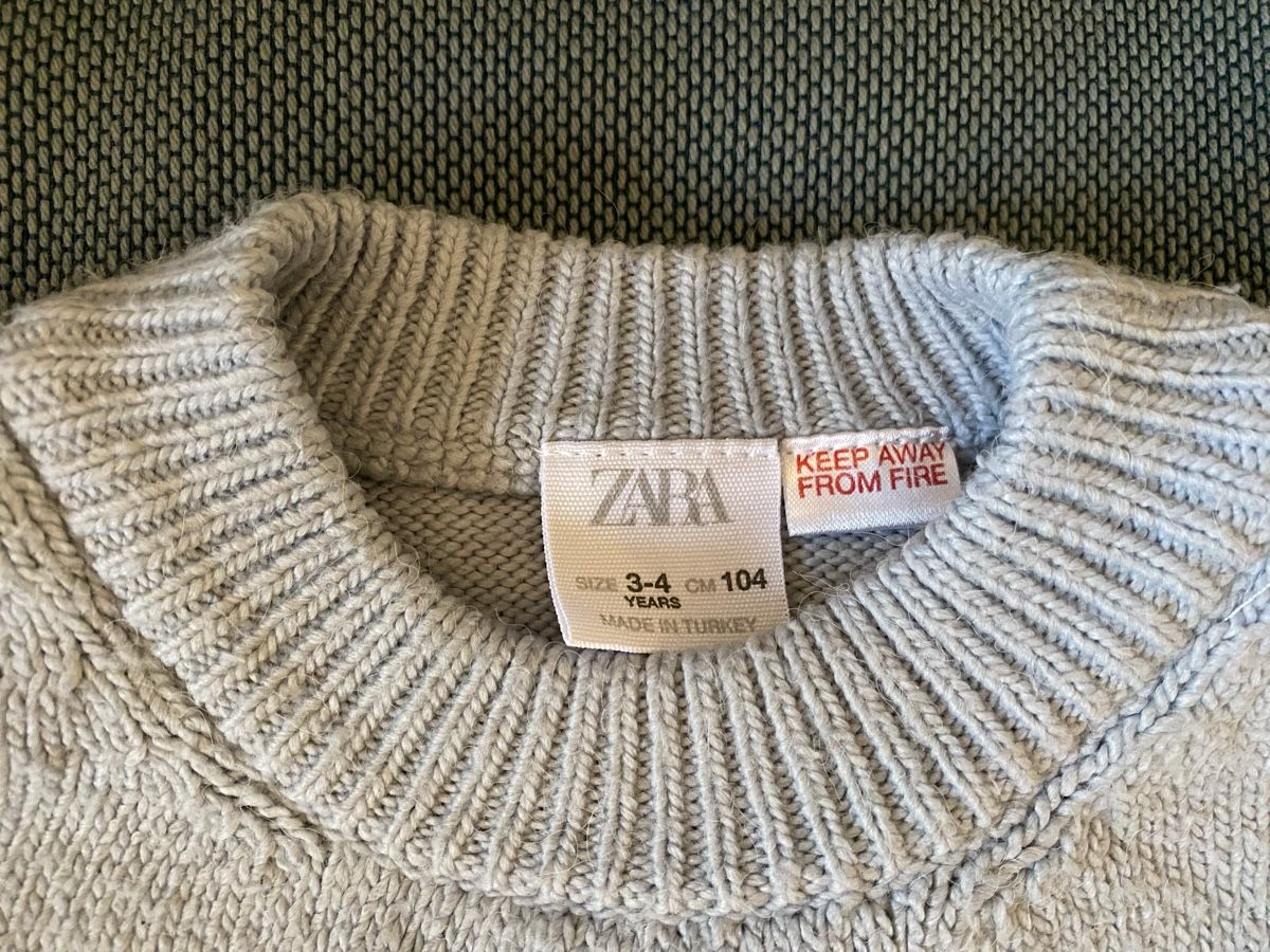 Zara Maglioni & Felpe: Pull Zara taille 104 – Usato da Lausanne venduto da SaraSkjellaug 1
