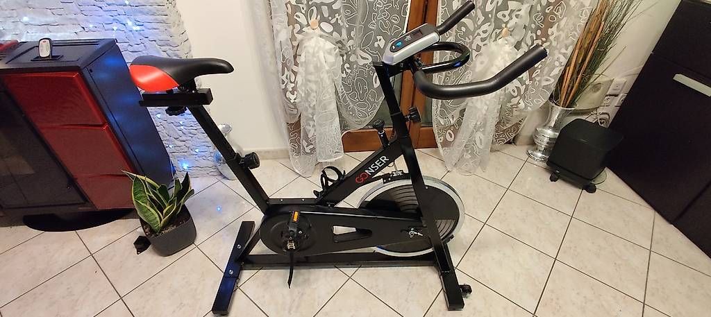 Hometrainer: Spinning bike  – Neu und originalverpackt aus Stabio von gia_x56y 1