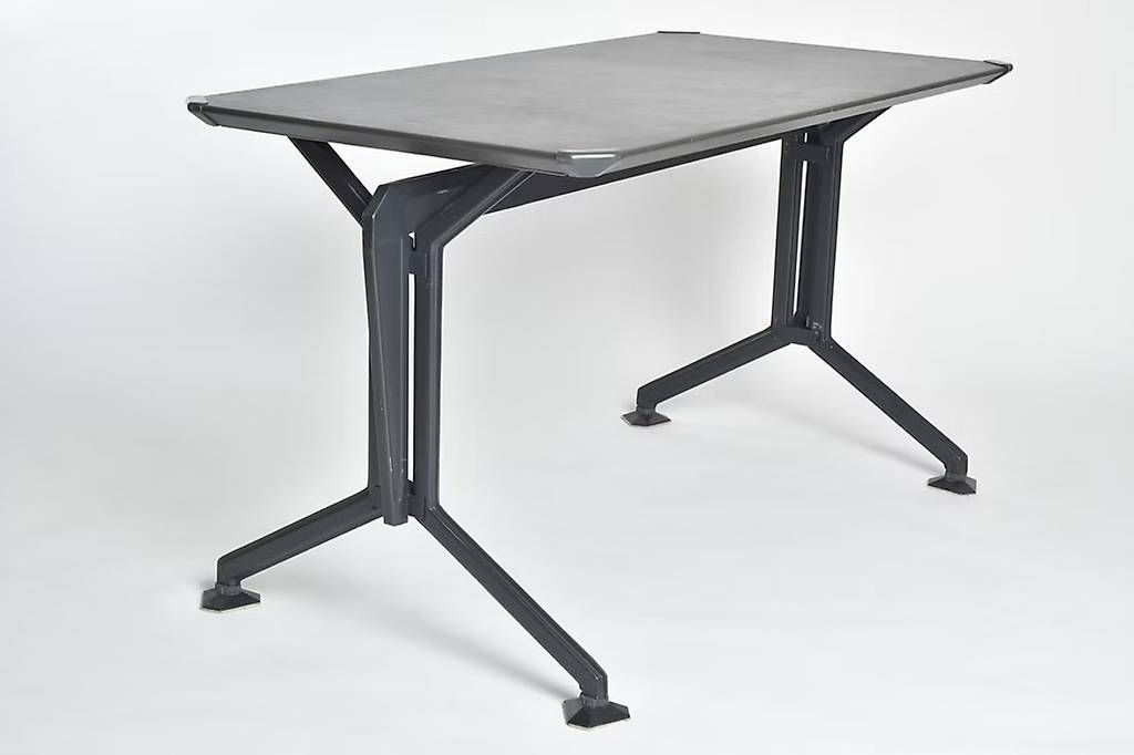 Tavoli: Olivetti "Arco" Tisch – Usato da Zürich venduto da IndividumCH 1