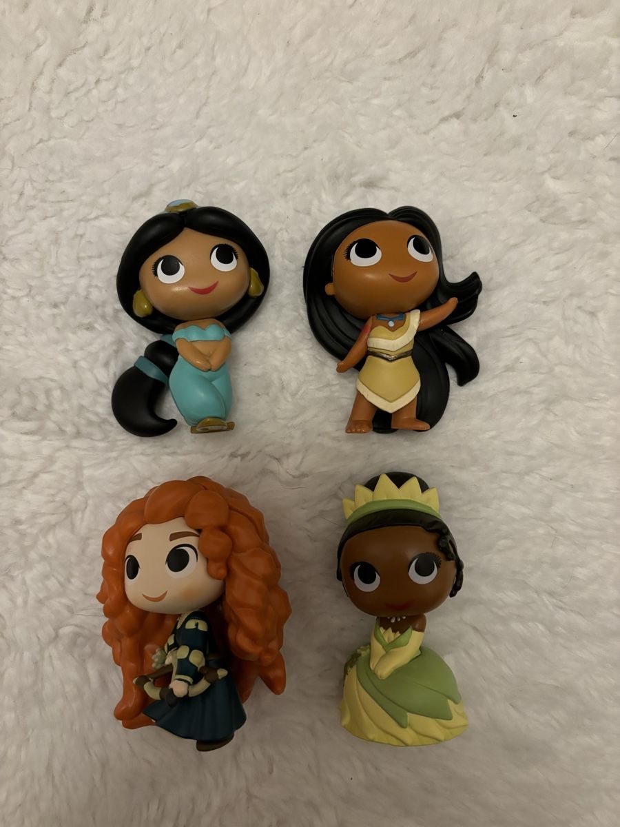 Disney Statuette: Mystery Minis Princess – Nuovo (secondo la descrizione) da Russikon venduto da sve_v78w