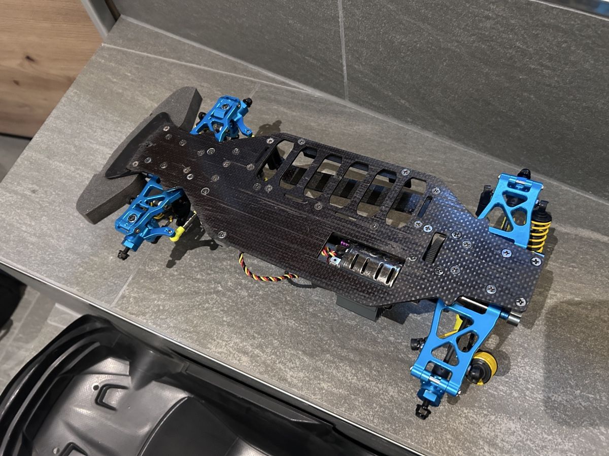 Tamiya Modellismo RC: Tamiya TB EVO 3 Limited Edition trf – Usato da Kestenholz venduto da ask_9wxb 2