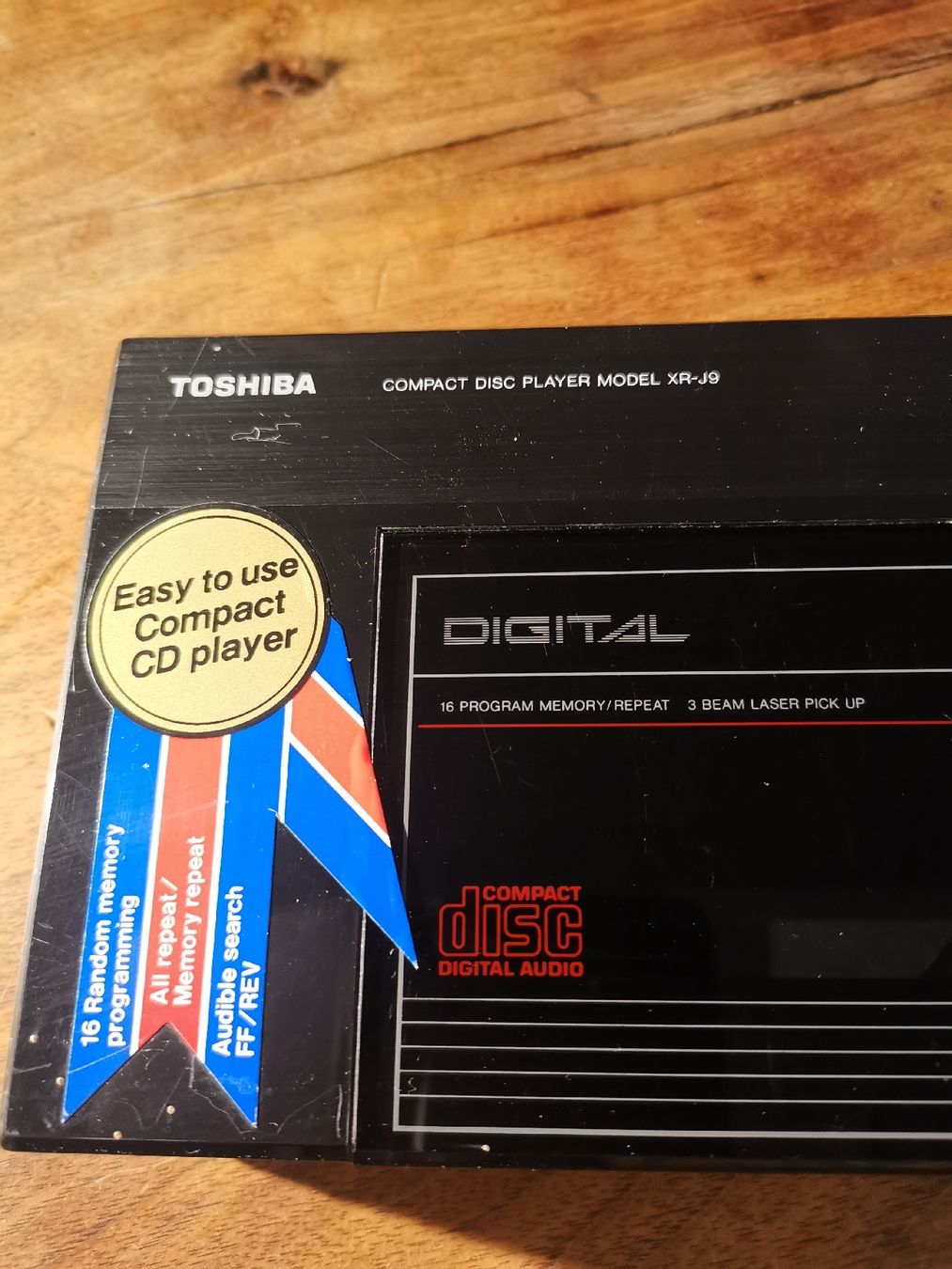 Tragbarer Mediaplayer: TOSHIBA compact disc player XR-J9 – Gebraucht aus La neuveville von Madmax1979 1