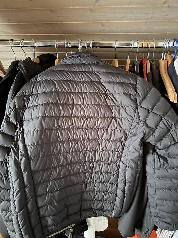 Giacche: Parajumpers Daunenjacke L – Usato da Steinebrunn venduto da pja_w6p5 1