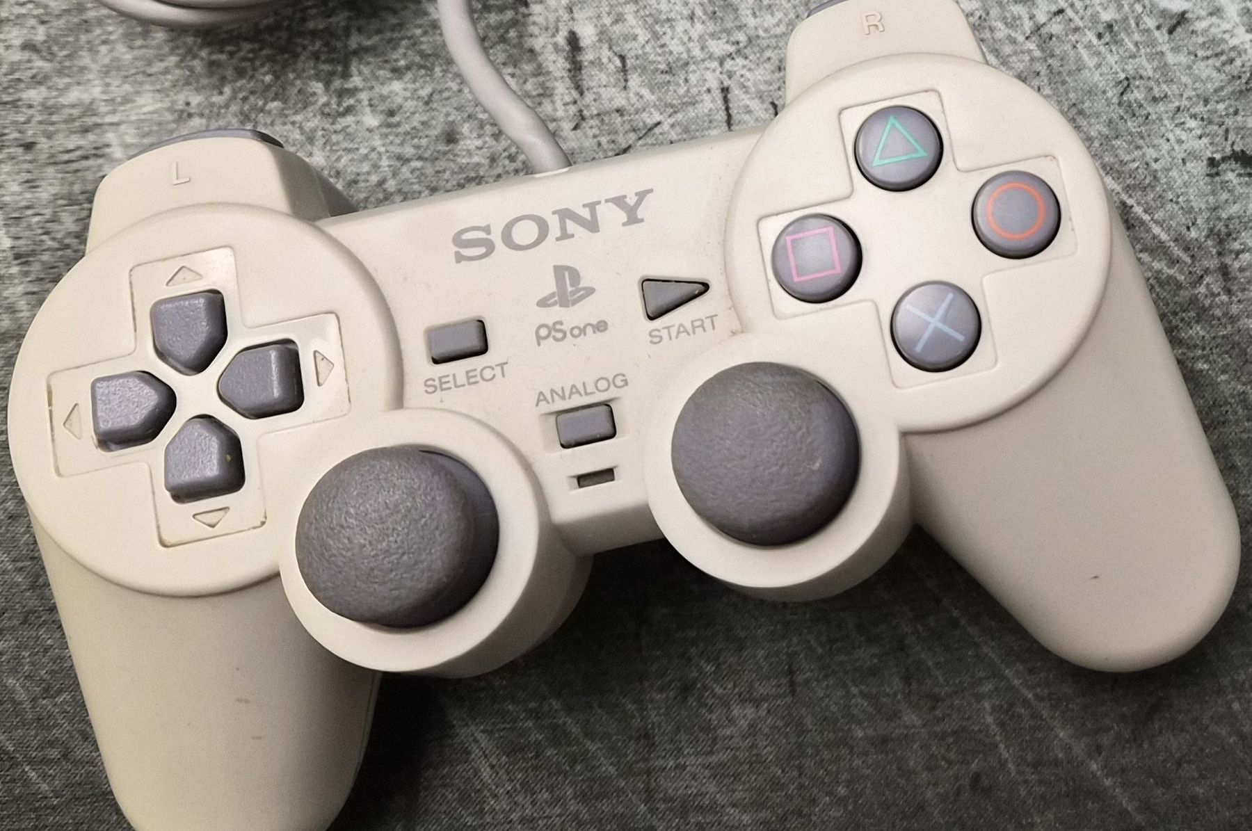 Sony Konsolen: Sony PSone Konsole mit Controller und 35+ Spielen – Gebraucht aus Baar von SKralj96 5