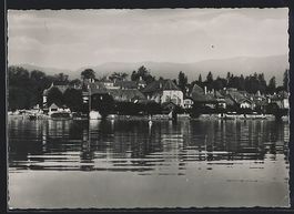 Coppet, Ortsansicht vom Wasser gesehen
