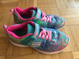 Turnschuhe von Skechers Grösse 32