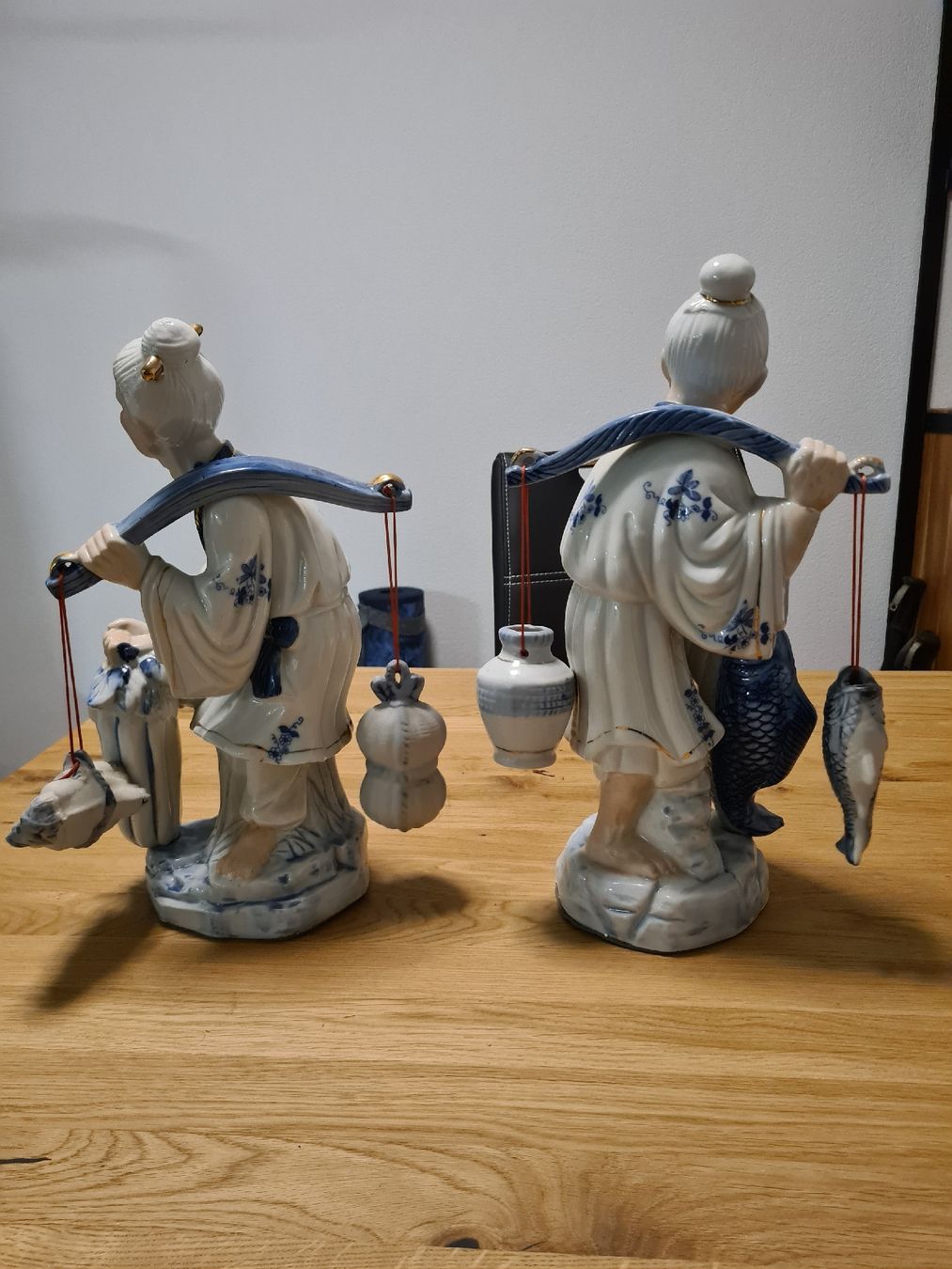 Figuren: Chinesische Porzelanfigur – Gebraucht aus Waldkirch von Hypertenuse 3