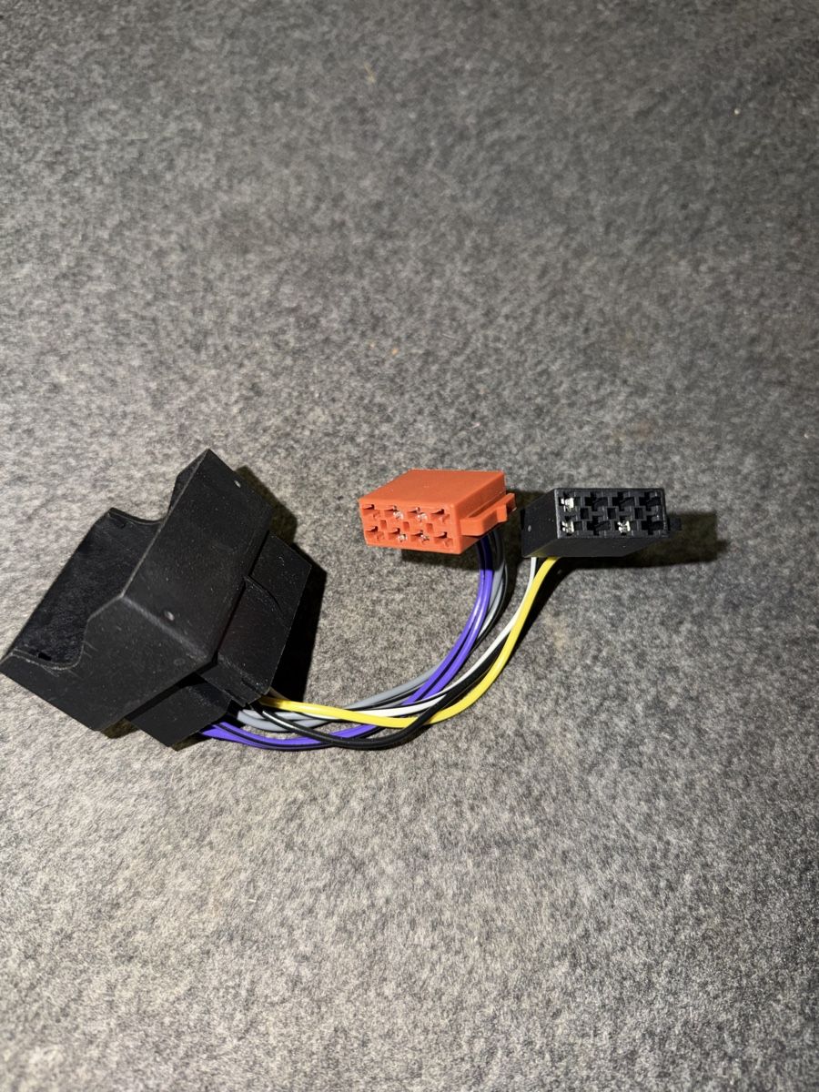 Unità & Adattatore: Radio Adapter Kabel – Usato da Ulisbach venduto da PET-030 1