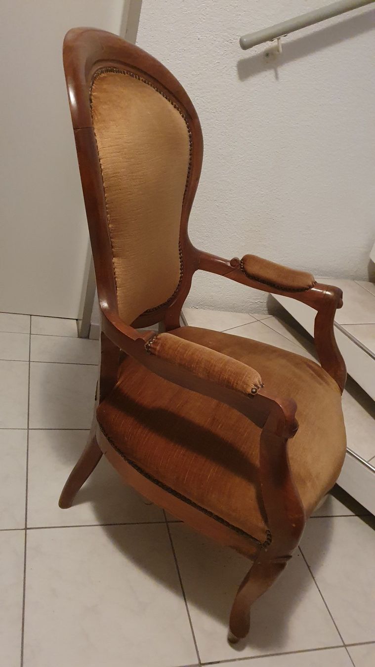 Sessel: Louis-Philippe Sessel Nussbaum,Antike – Gebraucht aus Winterthur von Ywan1 7