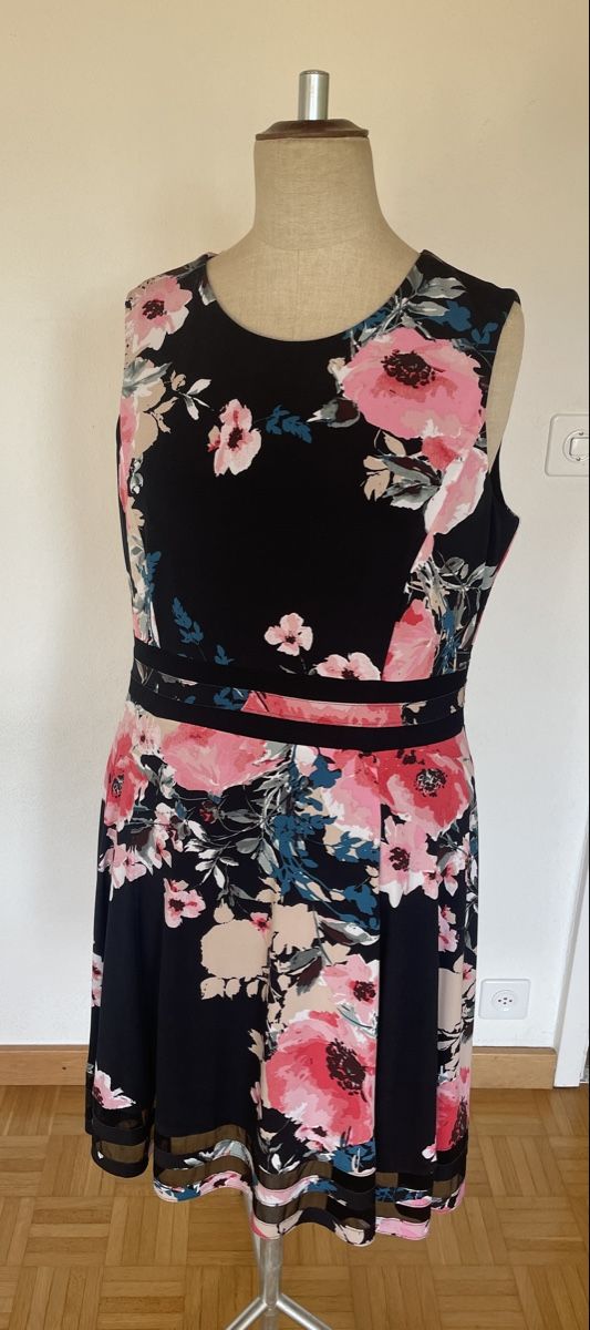 Vestiti: Elegantes Sommerkleid – Usato da Kriens venduto da Elli041 1