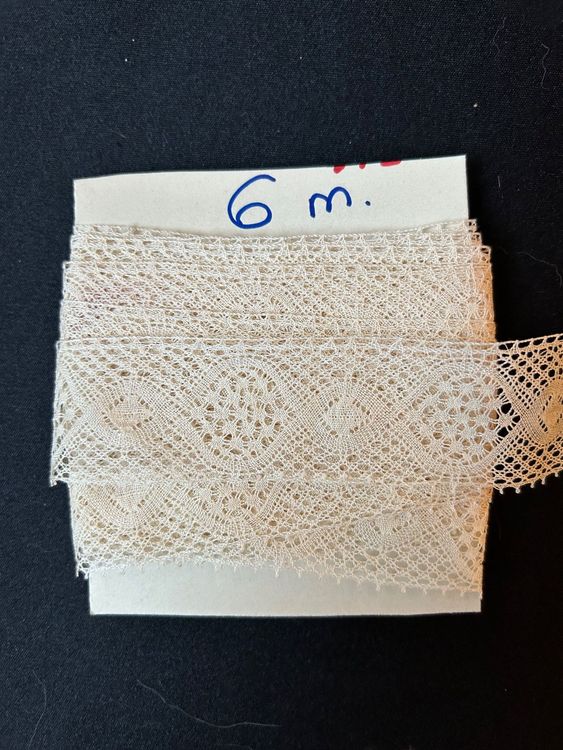 Dentelle Ancienne Française - Pièce Vintage, Bon état, Parfaite Pour Décoration Ou Création