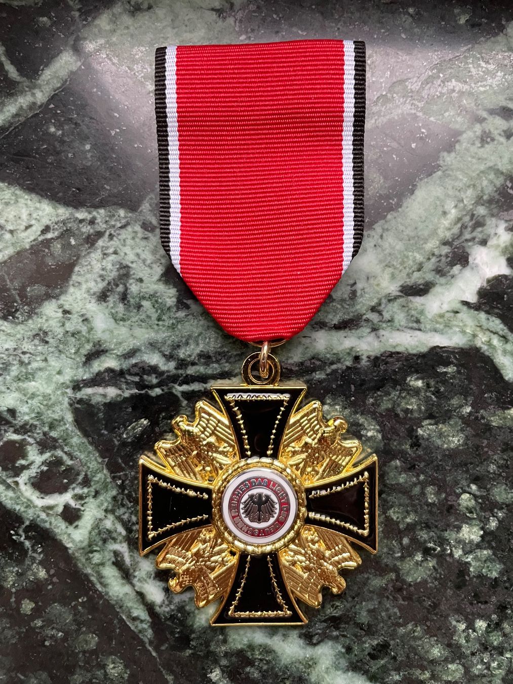 Medaglie: Das Kreuz der Toten 3. Stufe 1957 Version – Usato da Basel venduto da OrdenMax