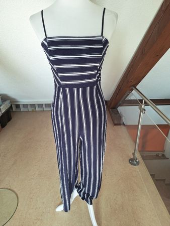 Gestreifter Jumpsuit, Grösse S/M, ideal für den Sommer!