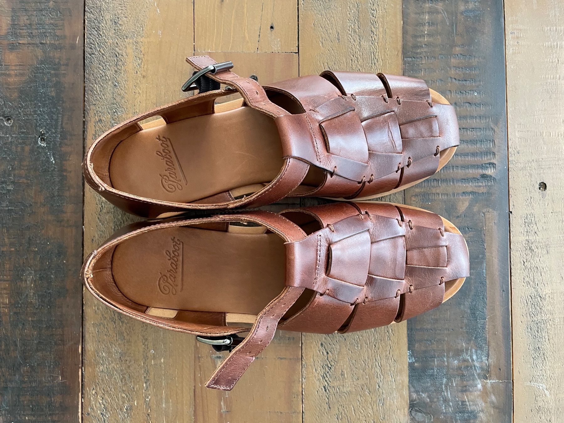 Paraboot Chaussures hommes: Paraboot Pacific Sandalen (Nuewertig) Braun, Größe 8 oder 42 – D'occasion à Zürich par Braden 1