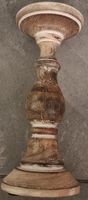Rustikaler Kerzenständer aus Holz - Winterdeko
