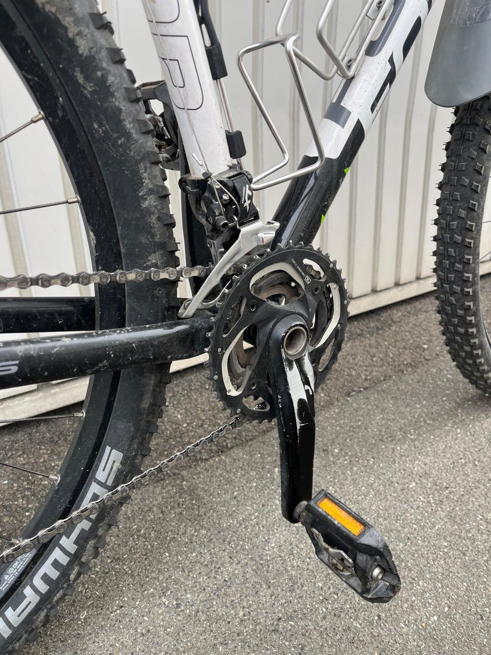 Focus Biciclette: Focus Black Forest 3.0 - 29" Mountainbike – Difettoso da Zug venduto da XWORMAP 8