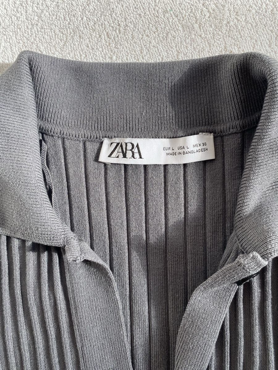 Zara Tops: Haut Gris | Zara | Taille M – Gebraucht aus geneve von cey_5ywd 1