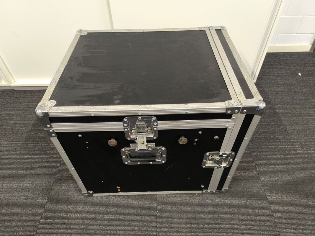Autres décorations & accessoires: SHURE - Flightcase 53 x 56 x 66 cm – D'occasion à Rüti ZH par Restwert_Rueti_ZH 2