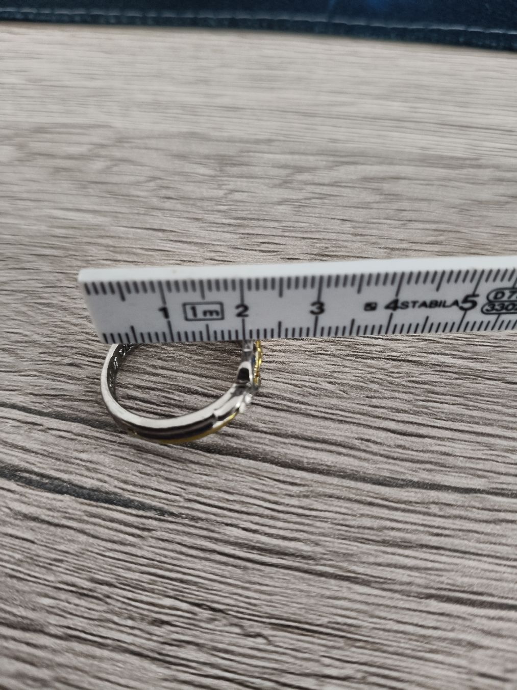 Anelli: Ring mit Delfin-Herz, Grösse 18, Neuwertig. – Usato da Meisterschwanden venduto da dan_2qpv 1