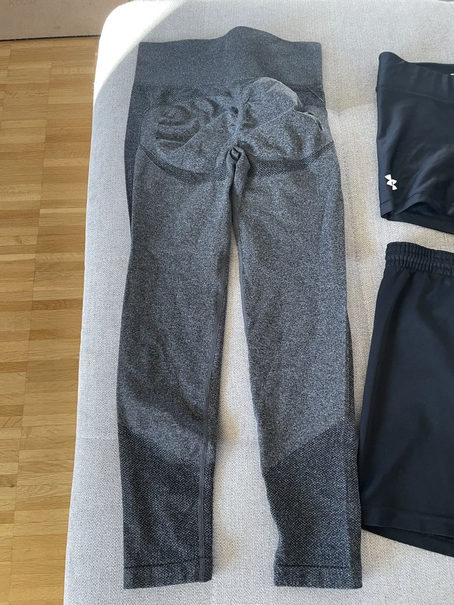 Lotti di vestiti: Sportset – Usato da Römerswil LU venduto da Schuerchl 2