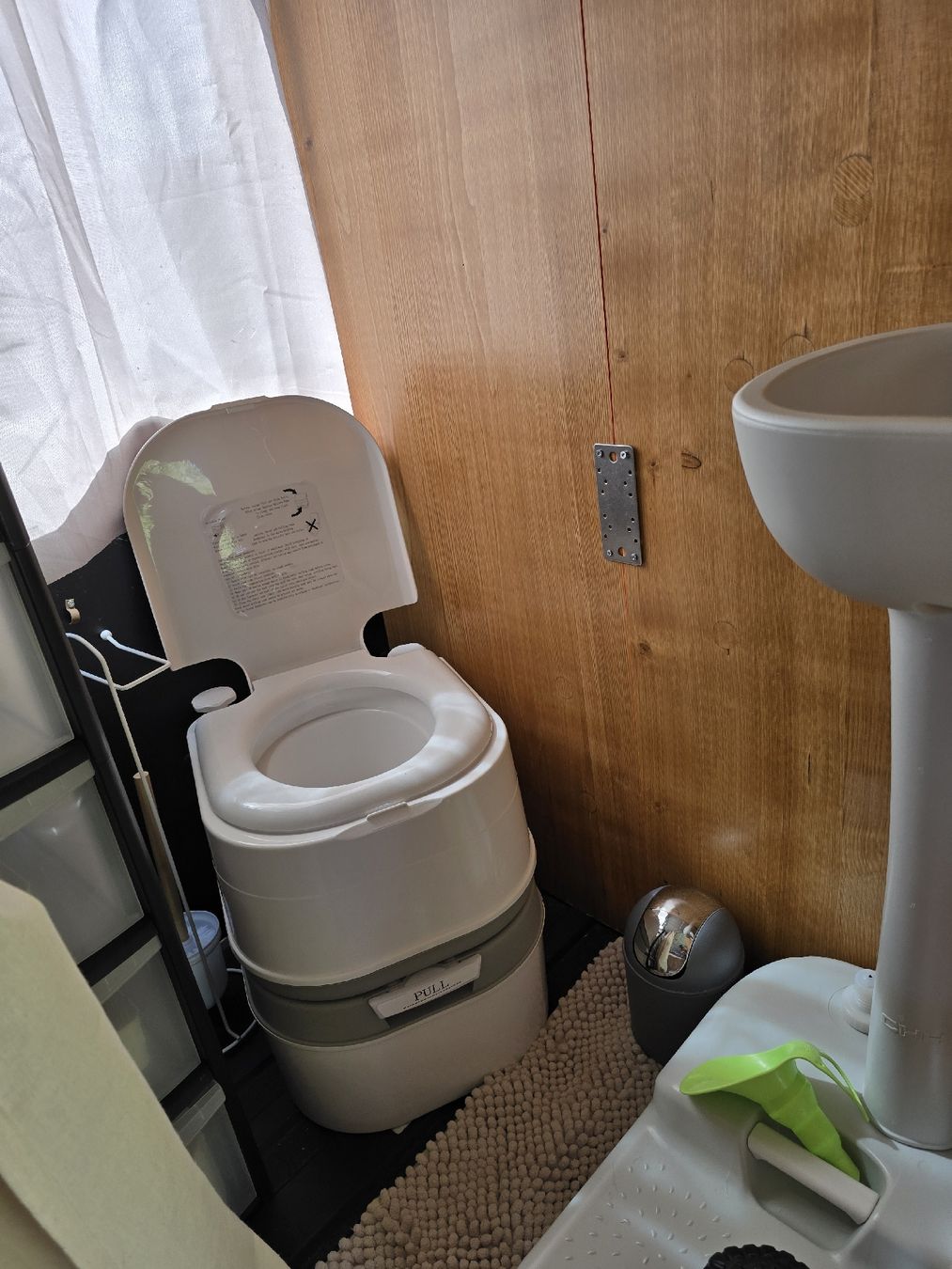 Véhicules de camping: vanne aménagé 164000 kilomètres – D'occasion à Couvet par Pnobsy25 5
