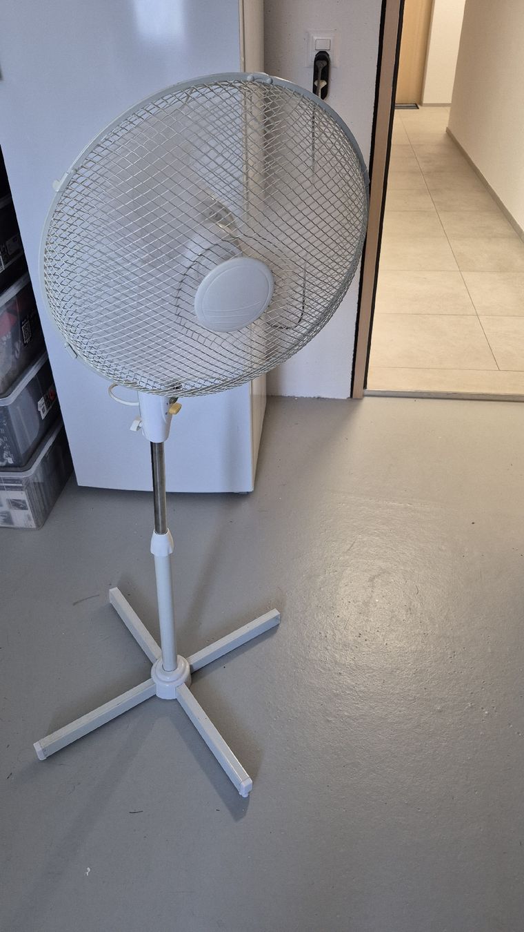 Ventilatori: Stand Ventilator Cooly FS-1601CII weiss 55W  – Usato da Schiers venduto da Carmela8